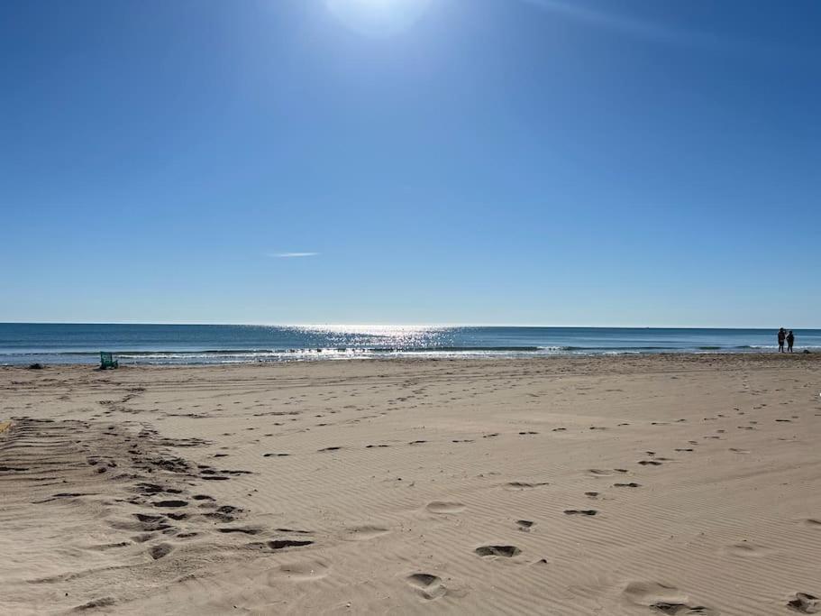 Frente Al Mar Dos Familias Sueca